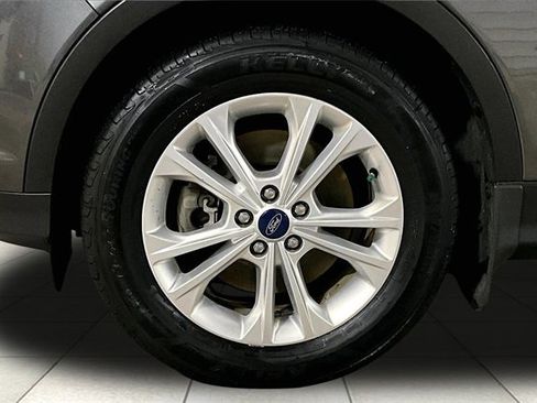 Used 2018 Ford Escape SE image 9