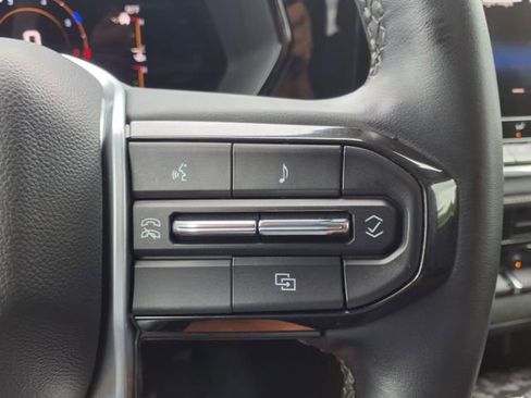 Used 2023 Chevrolet Colorado LT w/ LT Convenience Package II image 26