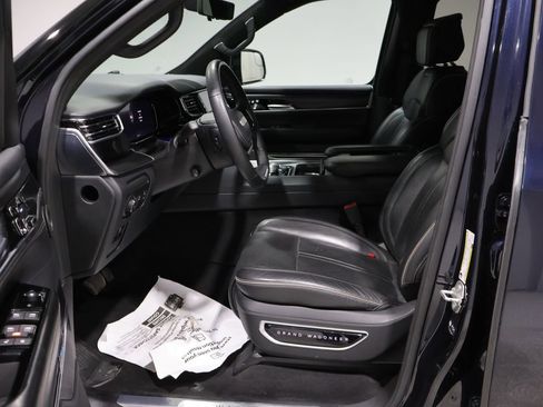 Certified 2024 Jeep Grand Wagoneer L Series II w/ Quick Order Packagew 28T image 12