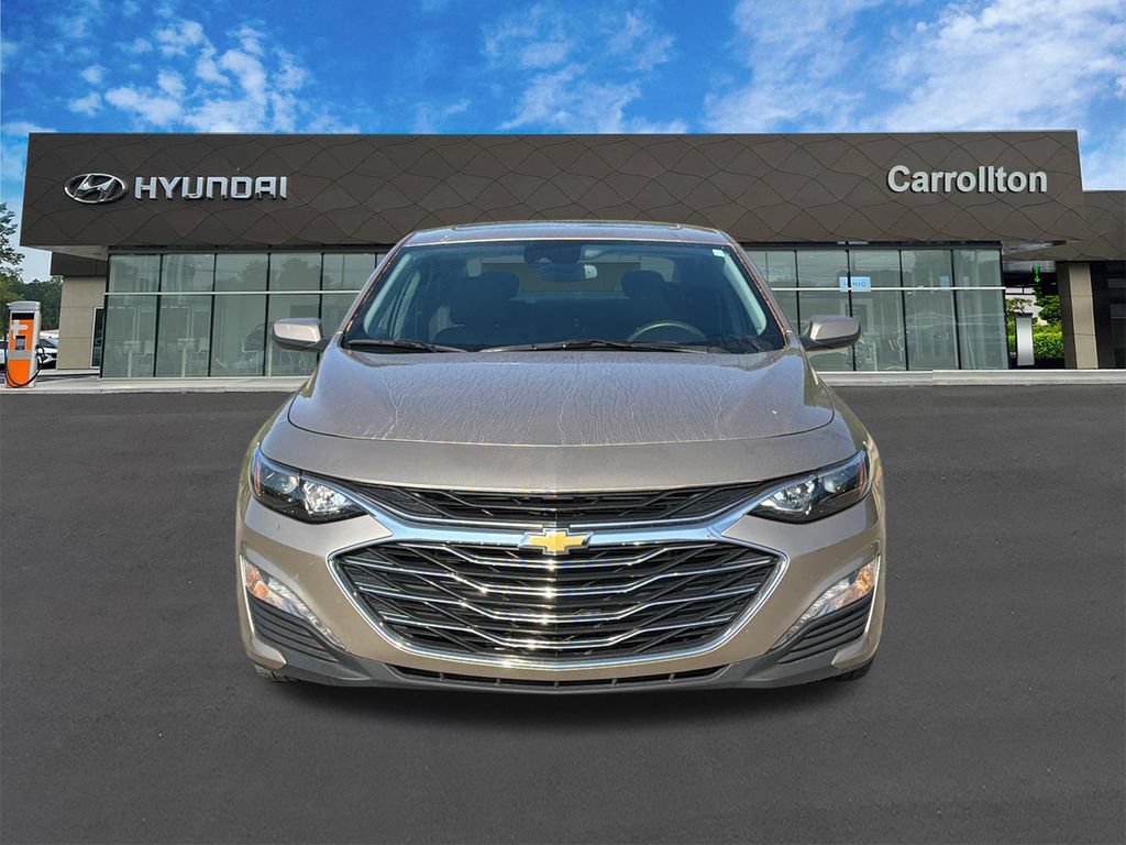 Used 2024 Chevrolet Malibu LT FWD image 2