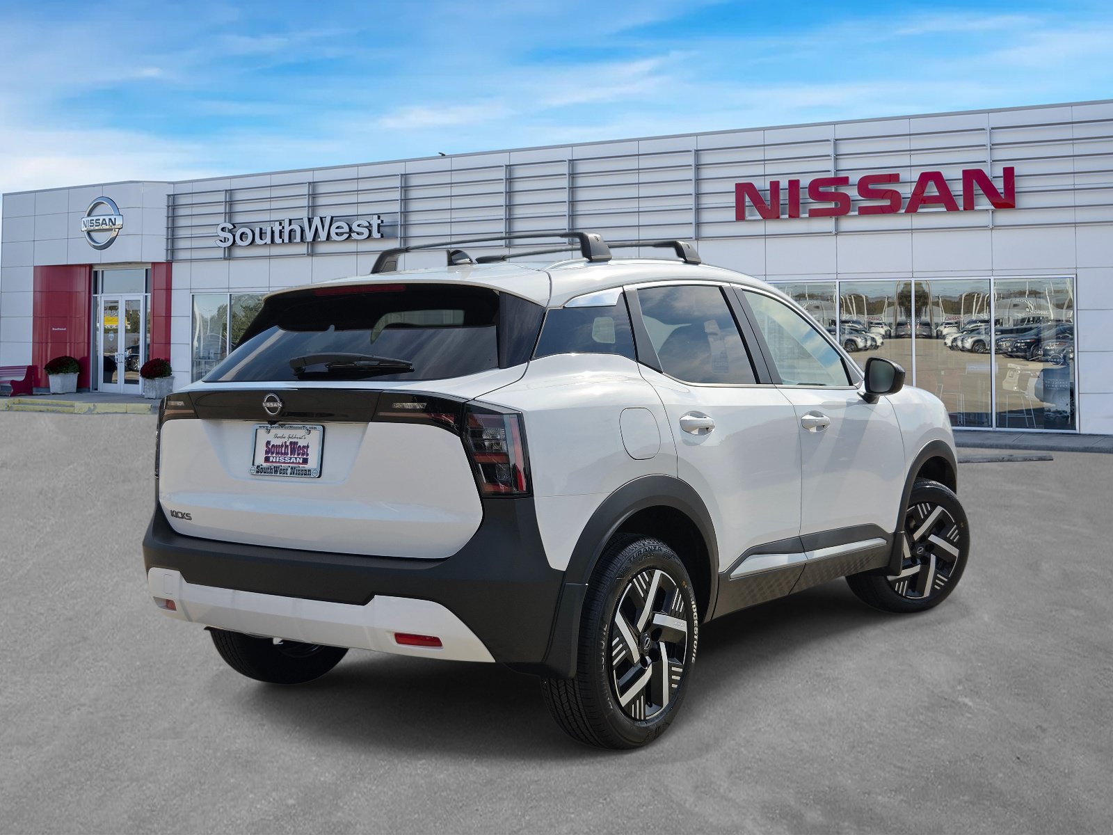 New 2027 Nissan Kicks SV w/ Cold Weather Package FWD image 5