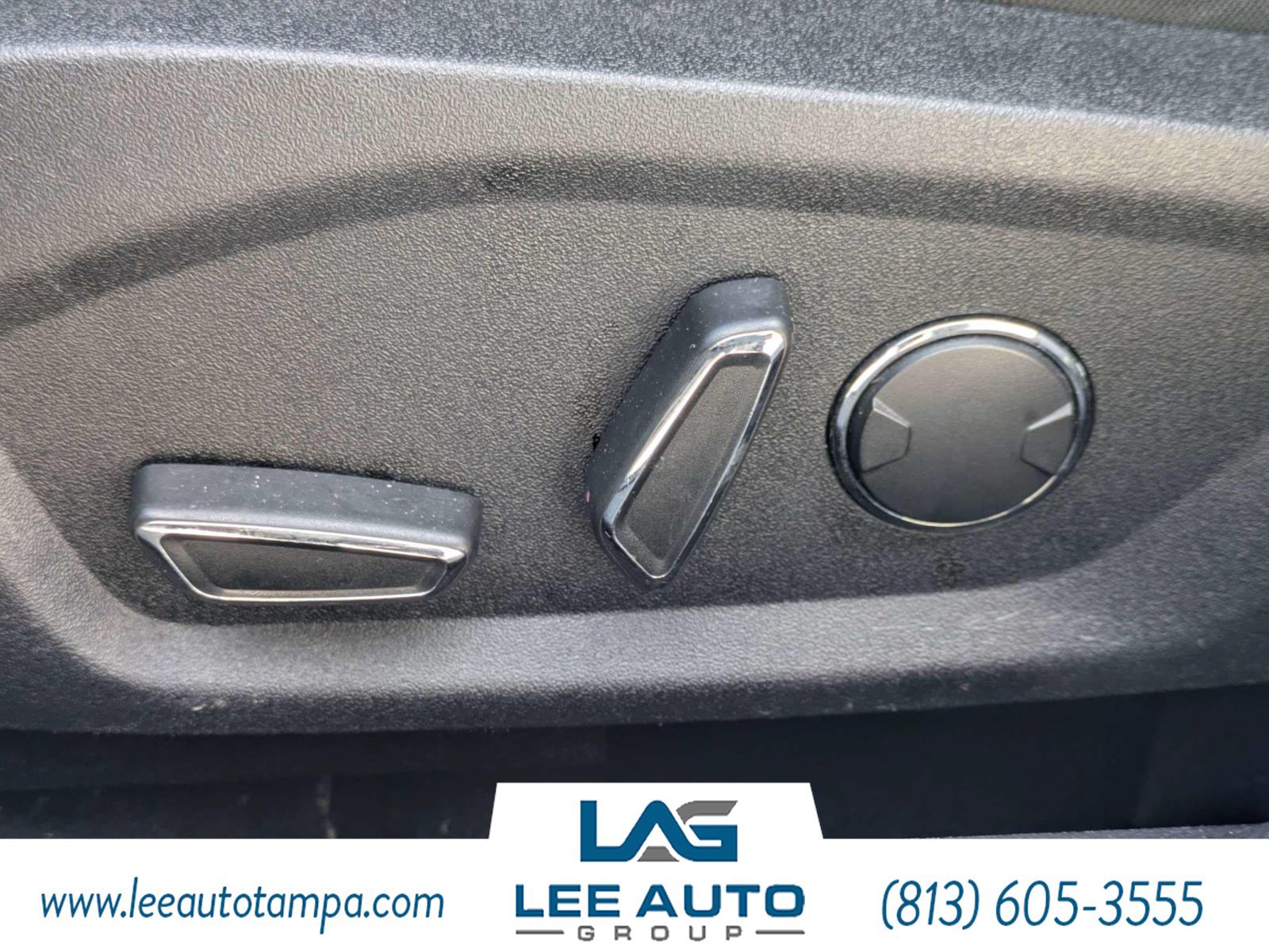 Used 2018 Ford Fusion SE w/ Fusion SE Technology Package FWD image 19