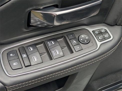 Used 2024 RAM 3500 Limited image 11