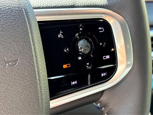 New 2026 Nissan Armada SL image 15