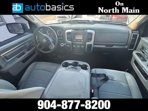 Used 2020 RAM 1500 Classic SLT AWD/4WD image 14