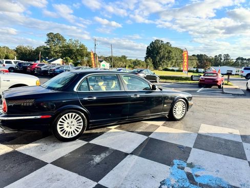 Used 2007 Jaguar XJ8 L image 5