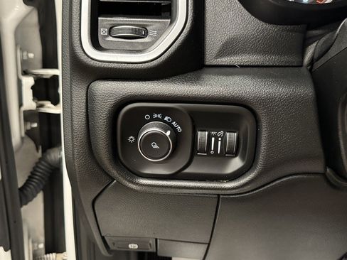 Used 2020 RAM 2500 Big Horn AWD/4WD image 32