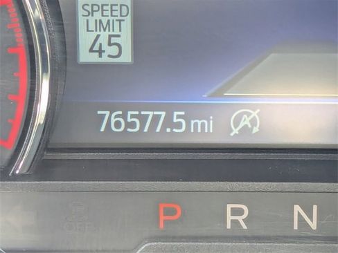 Used 2020 Ford Explorer XLT w/ Equipment Group 202A image 31