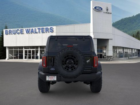 New 2026 Ford Bronco Outer Banks AWD/4WD image 6