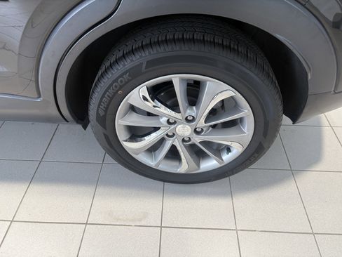 Used 2023 Buick Encore GX Essence w/ Experience Buick Package image 6