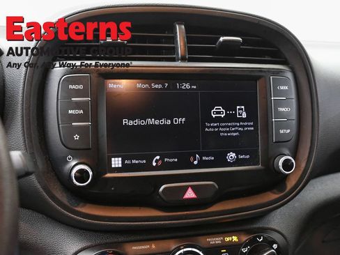 Used 2024 Kia Soul LX w/ Option Group 015 FWD image 19