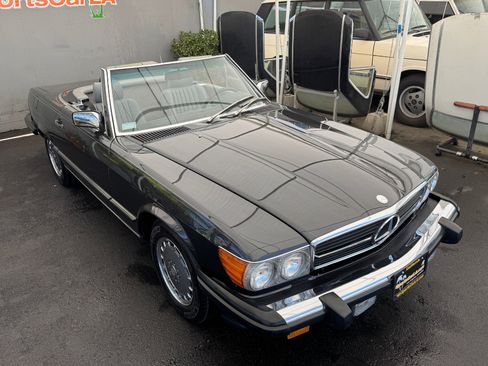 Used 1987 Mercedes-Benz 560 SL image 5