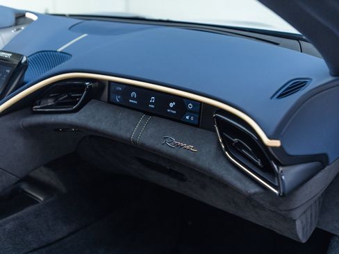 Used 2023 Ferrari Roma RWD image 76