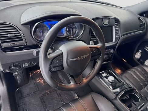 Used 2021 Chrysler 300 S w/ S Model Appearance Package RWD image 9