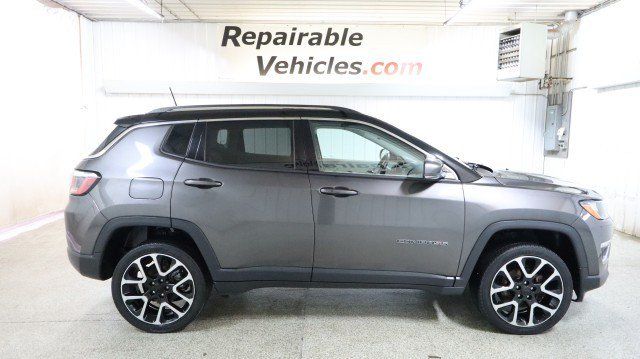 Used 2018 Jeep Compass Limited w/ Navigation Group AWD/4WD image 4