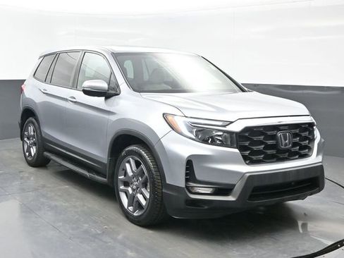 Used 2023 Honda Passport EX-L image 8