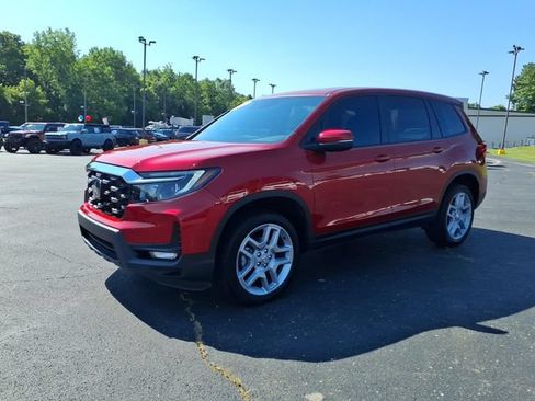 Used 2025 Honda Passport EX-L image 3