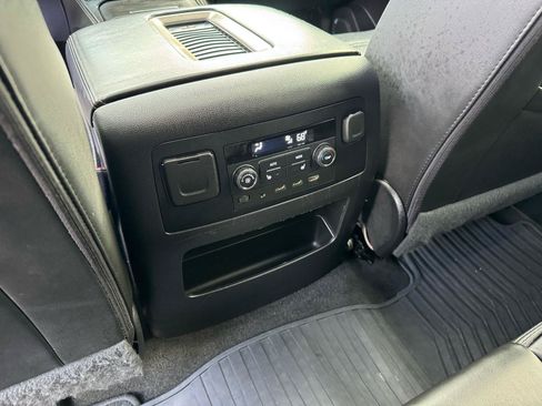 Used 2019 GMC Yukon XL Denali w/ Open Road Package AWD/4WD image 27