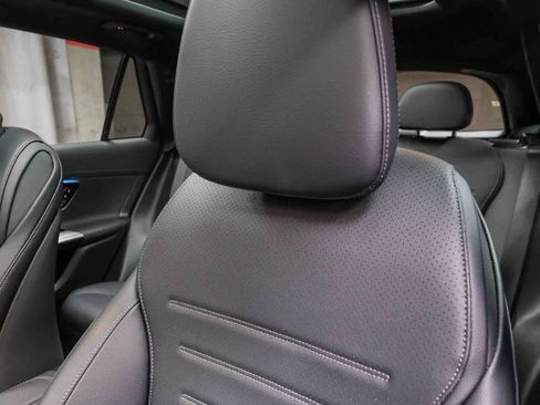 Certified 2025 Mercedes-Benz GLC 300 4MATIC image 19