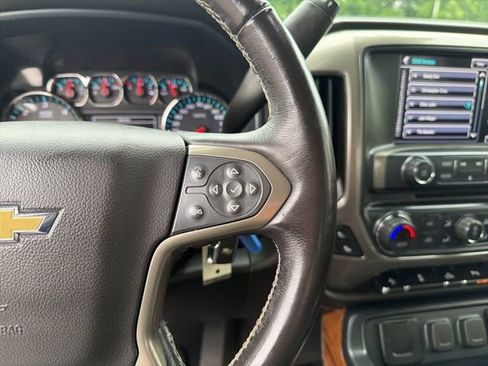 Used 2018 Chevrolet Silverado 1500 High Country AWD/4WD image 18