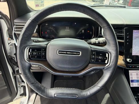 Used 2022 Jeep Grand Wagoneer Series II w/ Convenience Group III AWD/4WD image 22
