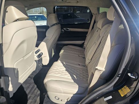 Used 2024 Genesis GV80 3.5T w/ Prestige Package image 34