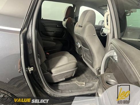 Used 2017 Chevrolet Traverse LT AWD/4WD image 12