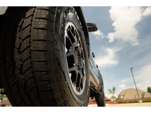 New 2026 Toyota Tacoma TRD Off-Road AWD/4WD image 9