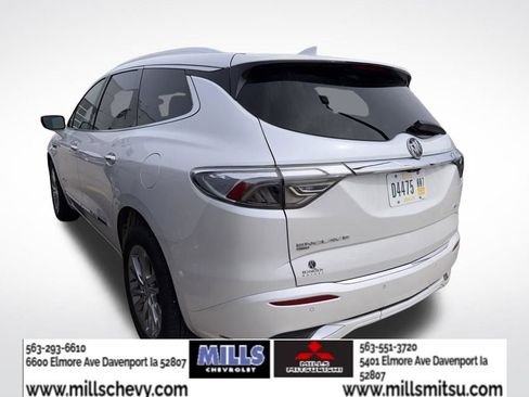 Used 2024 Buick Enclave Avenir w/ Avenir Technology Package image 4