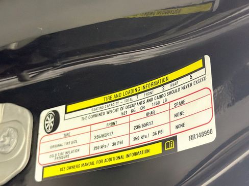 Used 2024 Chrysler Pacifica Touring-L FWD image 12