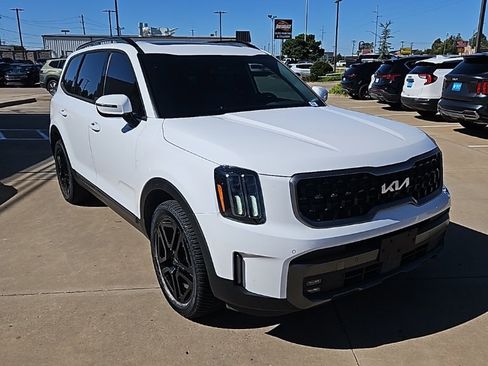 Used 2023 Kia Telluride SX X-Line image 3