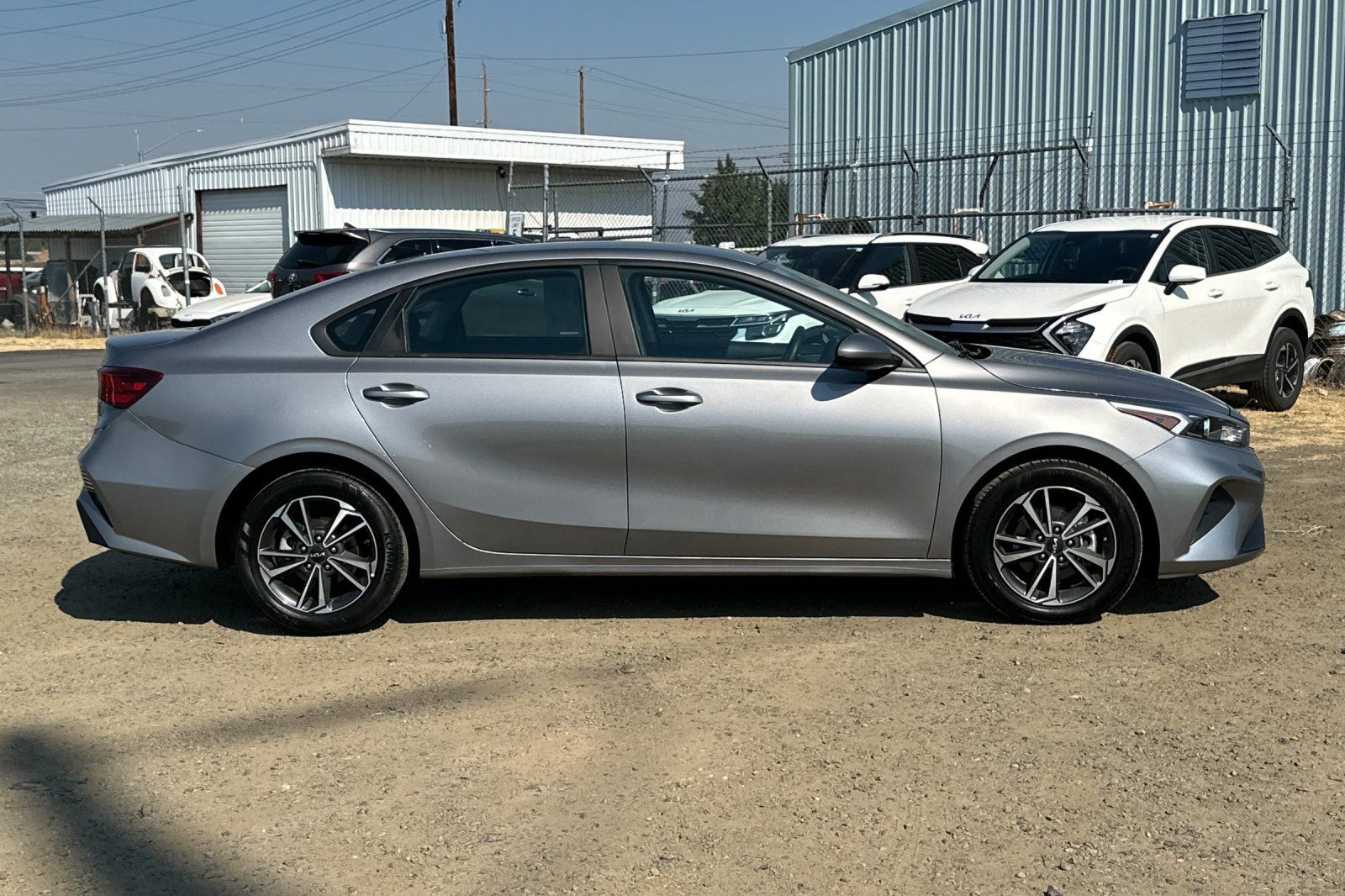 Used 2024 Kia Forte LXS FWD image 3