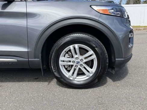 Used 2023 Ford Explorer XLT w/ Equipment Group 202A AWD/4WD image 10