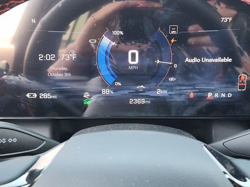 New 2025 Chevrolet Equinox EV RS image 14