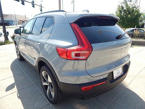 New 2026 Volvo XC40 B5 Plus w/ Protection Package Premier image 10