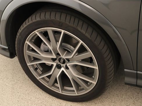 Certified 2025 Audi Q3 2.0T Premium Plus w/ Premium Plus Package image 32