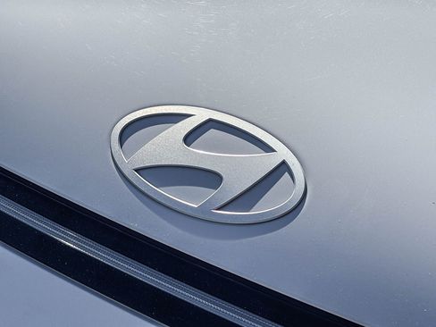 Used 2025 Hyundai Kona SEL FWD image 10