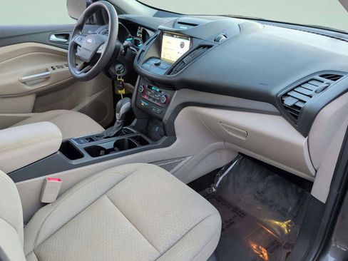 Used 2018 Ford Escape SE w/ SE Sync 3 Package image 34