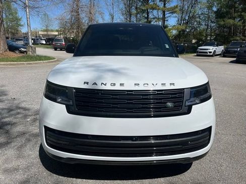 Used 2026 Land Rover Range Rover Long Wheelbase SE image 3
