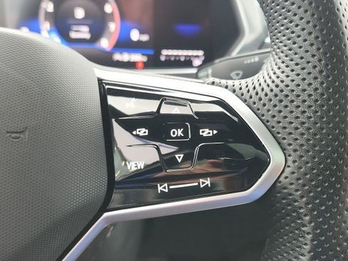 Used 2024 Volkswagen Tiguan SE R-Line image 36