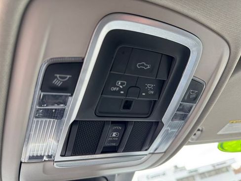 Used 2022 RAM 1500 Laramie image 30