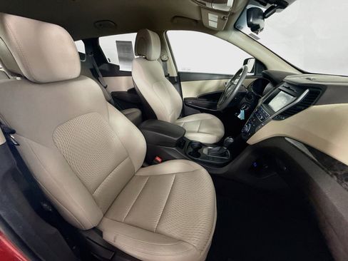 Used 2017 Hyundai Santa Fe Sport FWD image 33