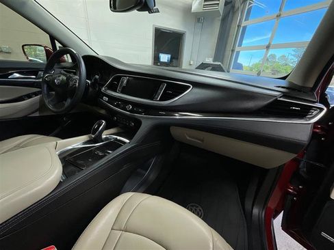 Used 2018 Buick Enclave Premium w/ Trailering Package image 32