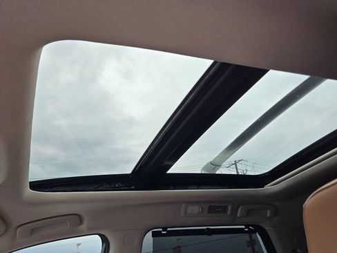 Used 2023 Nissan Pathfinder Platinum w/ Cargo Package AWD/4WD image 14