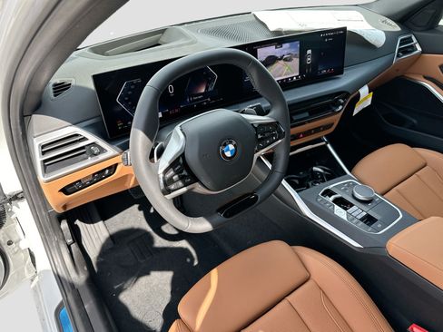 Used 2025 BMW 330i Sedan w/ Premium Package RWD image 9