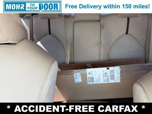 Used 2019 Toyota Camry LE w/ Carpet Mat Package FWD image 34