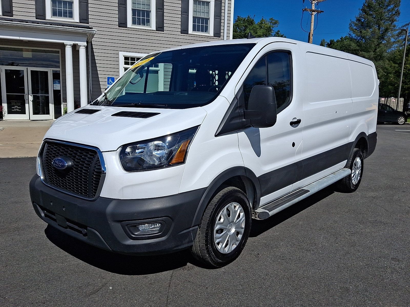 Used 2025 Ford Transit 250 Low Roof w/ Exterior Upgrade Package RWD image 1