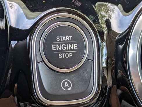 Used 2021 Mercedes-Benz GLA 250 4MATIC image 30
