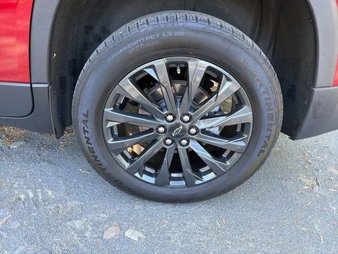 Used 2023 Chevrolet Traverse RS AWD/4WD image 6