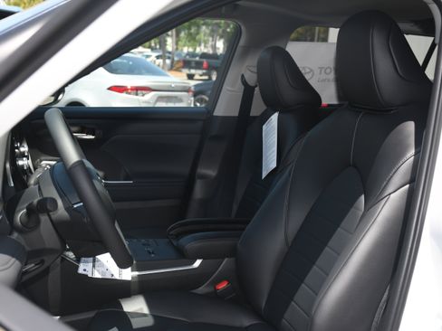 New 2026 Toyota Highlander XLE AWD/4WD image 7
